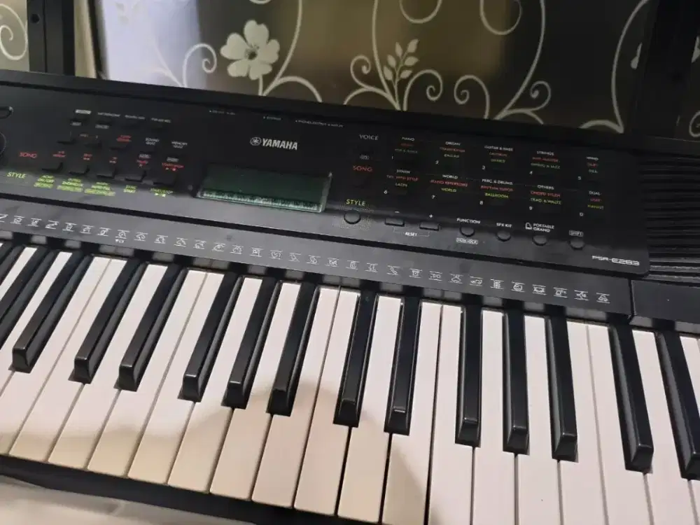 Keyboard Yamaha PSR E283 Second Mulus No Minus
