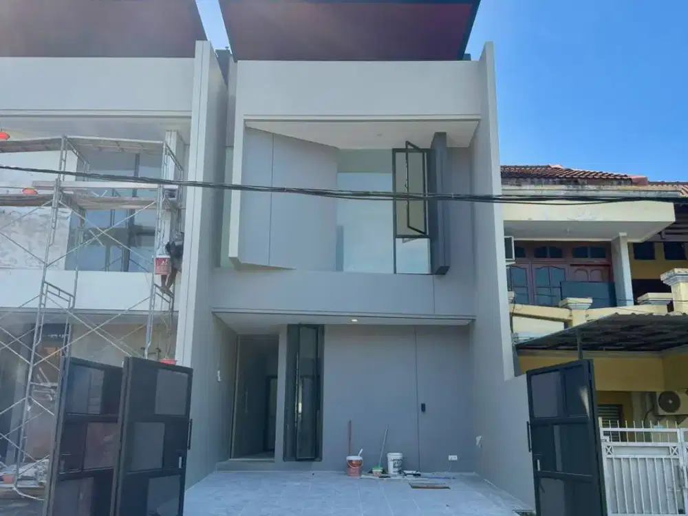 Rumah baru 2 lantai di Pandugo finishing top grade row 12 meter