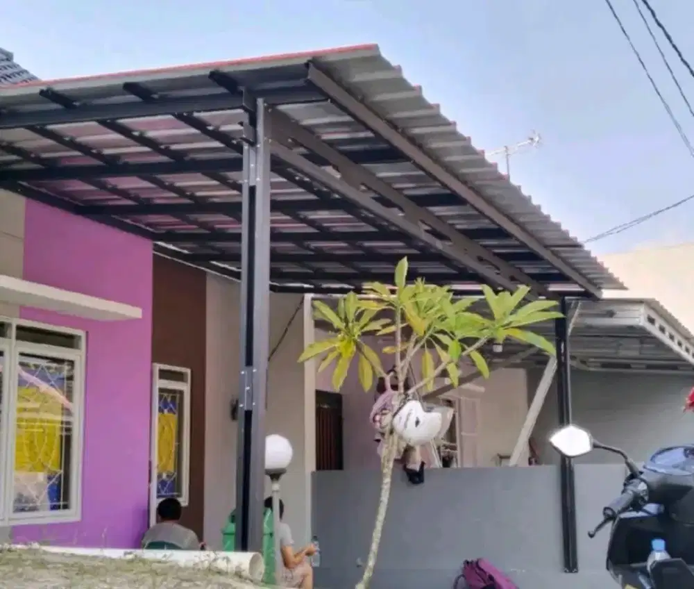 Kanopi baja ringan terpasang