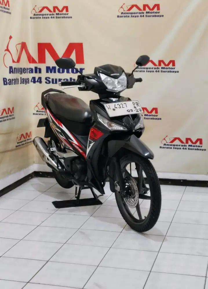 Ready Honda supra x 125 fi Tahun 2014 warna hitam