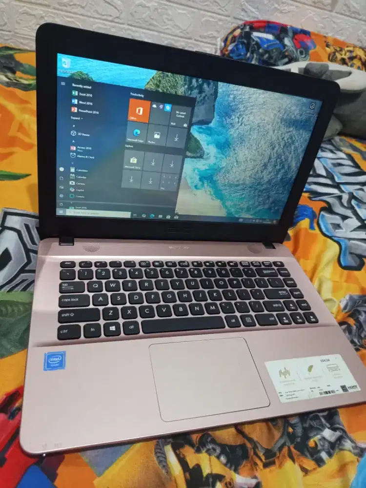 Laptop Asus X441M Ram 4gb/500gb .batre awet