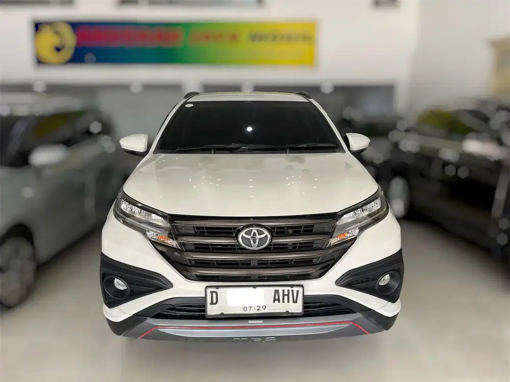 Toyota Rush TRD sportivo matic 2019 putih