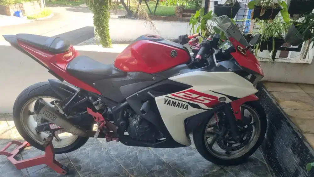 Yamaha R25-Tahun 2015