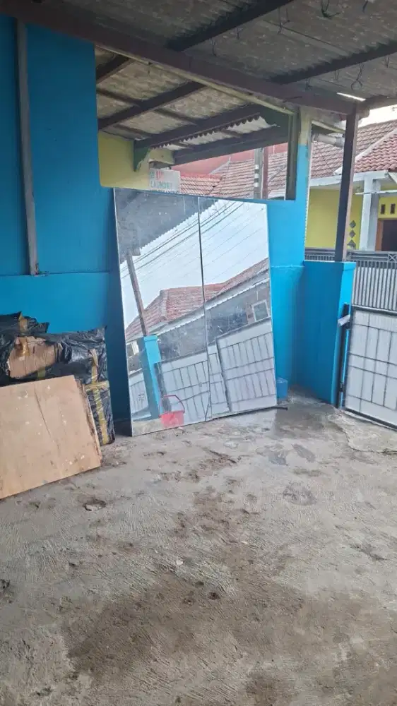 Kaca besar ada 2 pcs