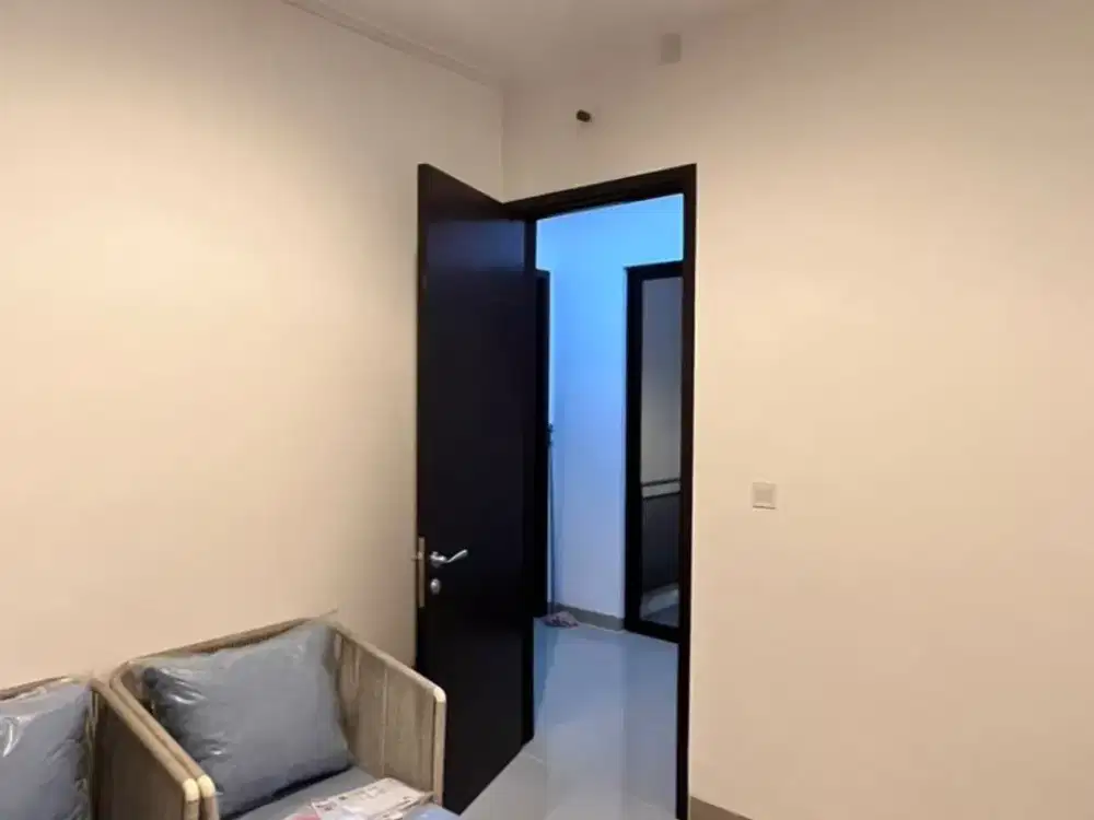 DISEWAKAN RUMAH OSAKA SEMI FURNISH 6X10 PIK2