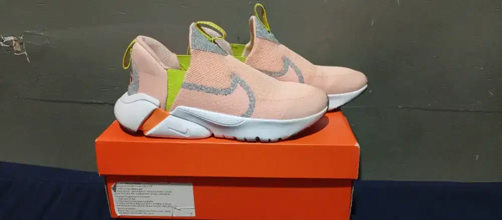 NIKE FLEX PLUS 2 SE