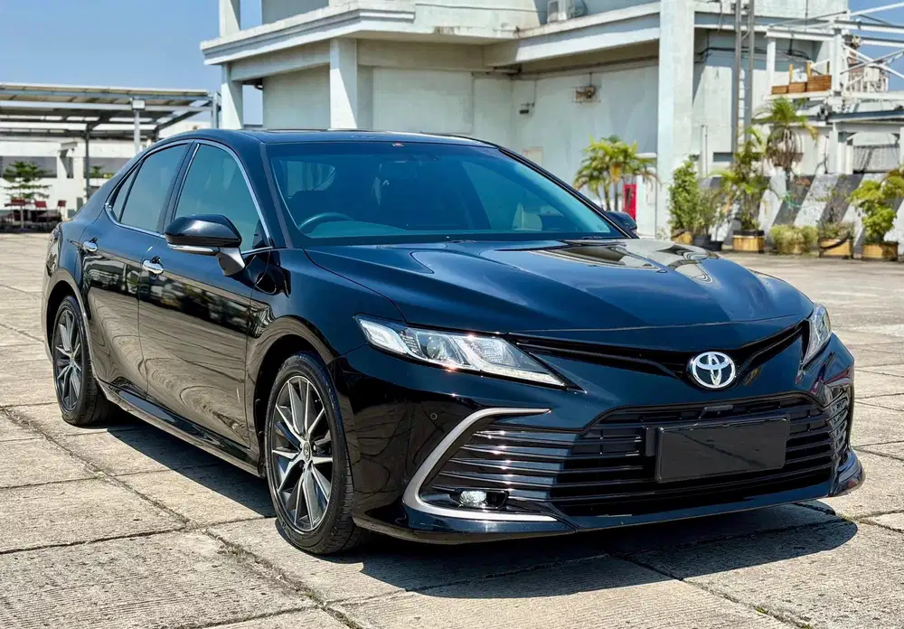 [LOW KM] TOYOTA CAMRY V FACELIFT 2023 HITAM ISTIMEWA NIK 2022