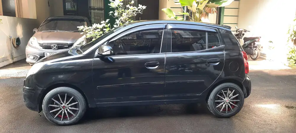 Kia Picanto 2010 Bensin