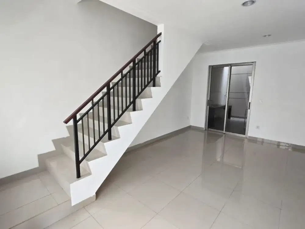 DISEWAKAN RUMAH TAHAP 2 BOULEVARD 4X15 PIK2