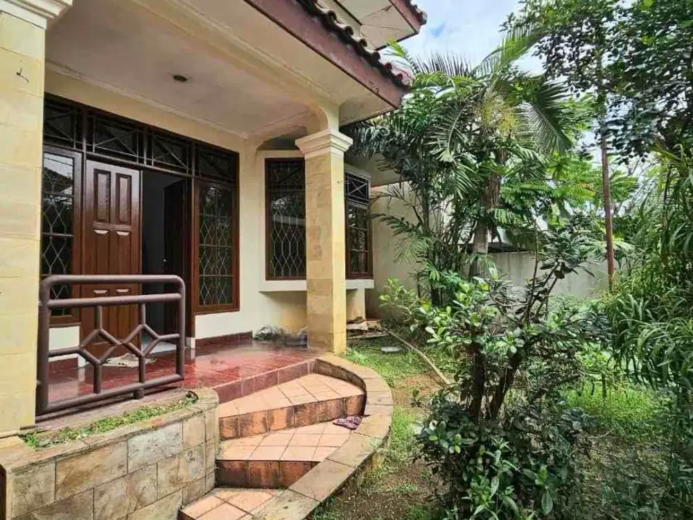 Rumah rapi, siap huni, dalam komplek elit Bukit Cinere Indah