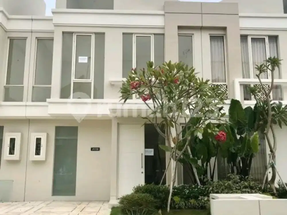 Disewakan Rumah Grand Pakuwon Banyak Fasilitas Harga Terjangkau