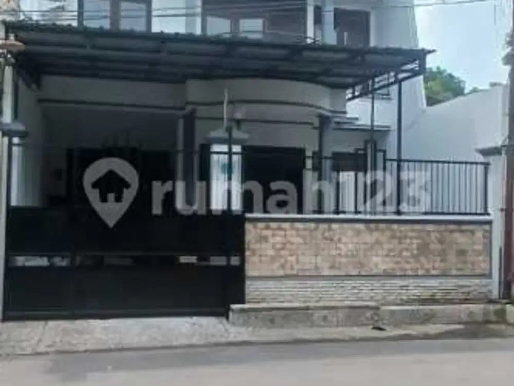 *owner Serius Jual Rumah 2 Lantai Pakis Tirtosari Letak Strategis*