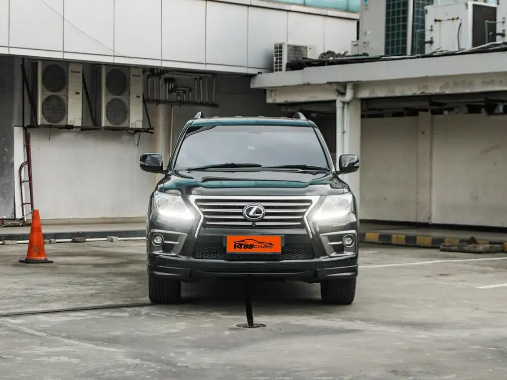 WARRANTY! LEXUS LX570 F SPORT 5.7 V8 MATIC HITAM 2014