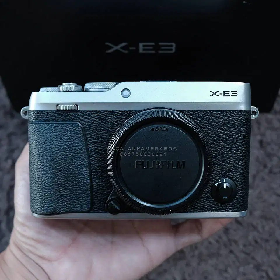 Fujifilm XE3 X-E3 Sc 5ribuan Mulus Fullset Fujifilm Xe4 X100f X100v