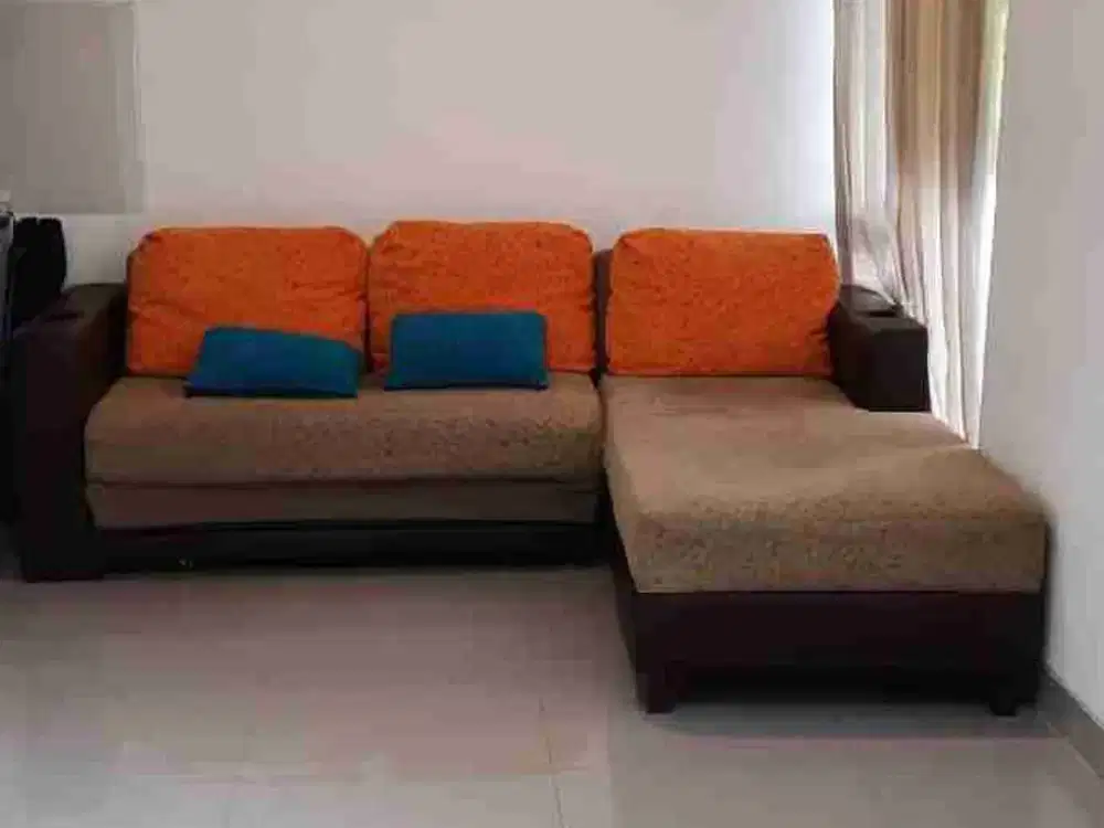 DISEWAKAN CEPAT RUMAH MAGENTA PIK2 6X10 FURNISH SIAP HUNI