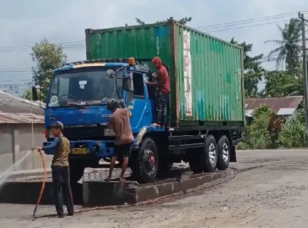 Supir Trado  Continer Medan - Belawan