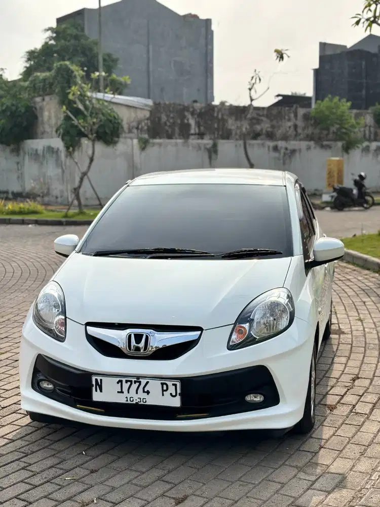 Brio Satya 2014 Putih Menawan | Low KM Asli | Siap Pakai