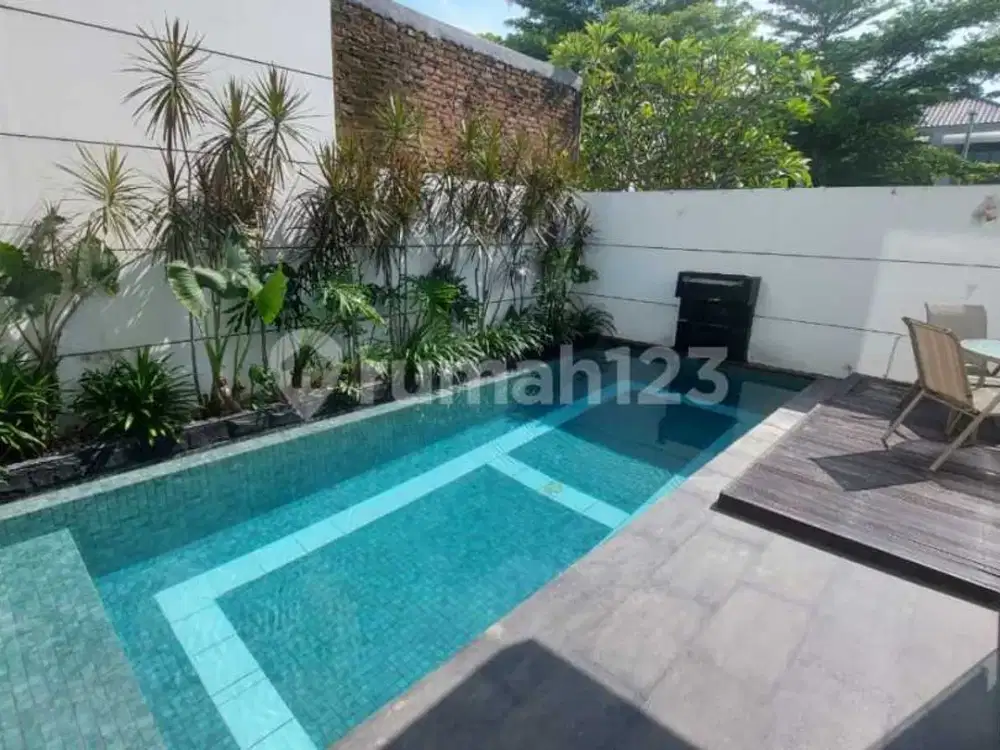 Disewakan Rumah Forest Mansion Full Furnished + Private Pool