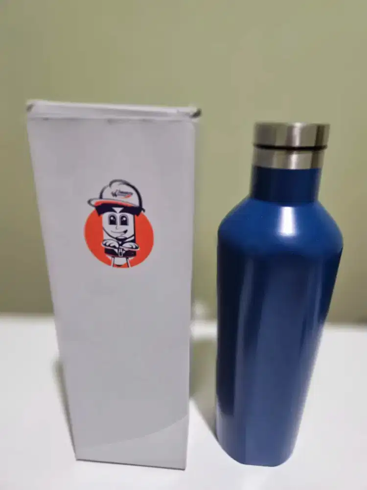 Dijual segera tumbler canten termos premium,warna biru,kondisi baru.