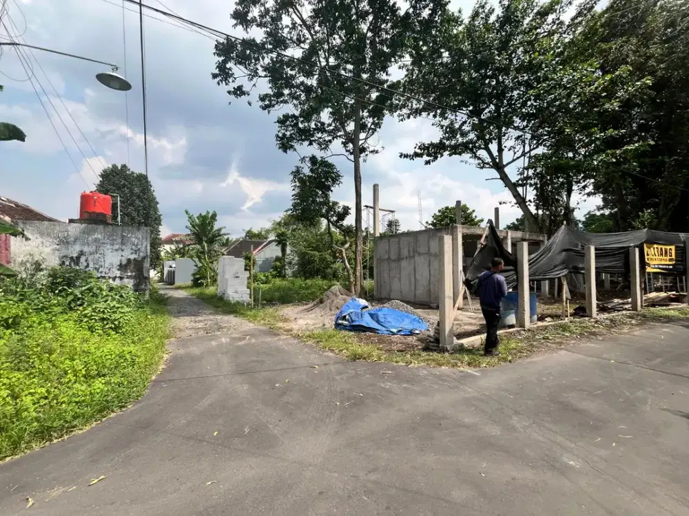 Jogja Utara Makin Mahal, Yang Tidak Naik Cuma Niat Belinya. Jl. Kaliurang Gak Pernah Sepi Peminat