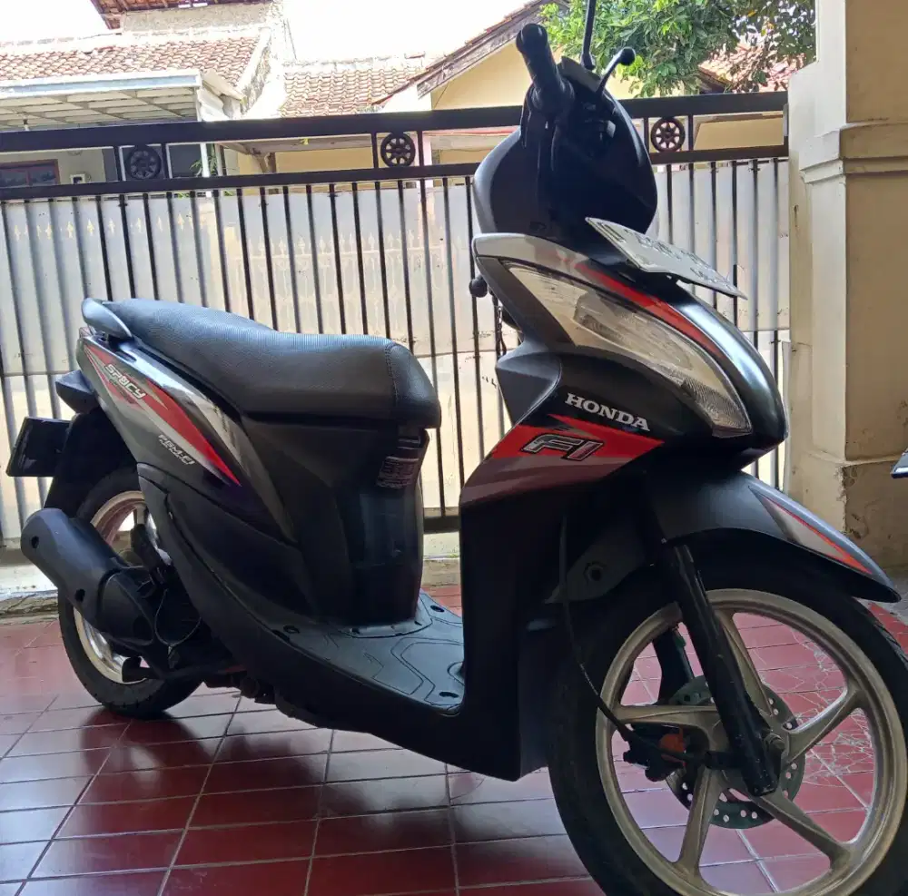 Honda Spacy Fi 2014 Helm in Hitam ori mulus siap pakai