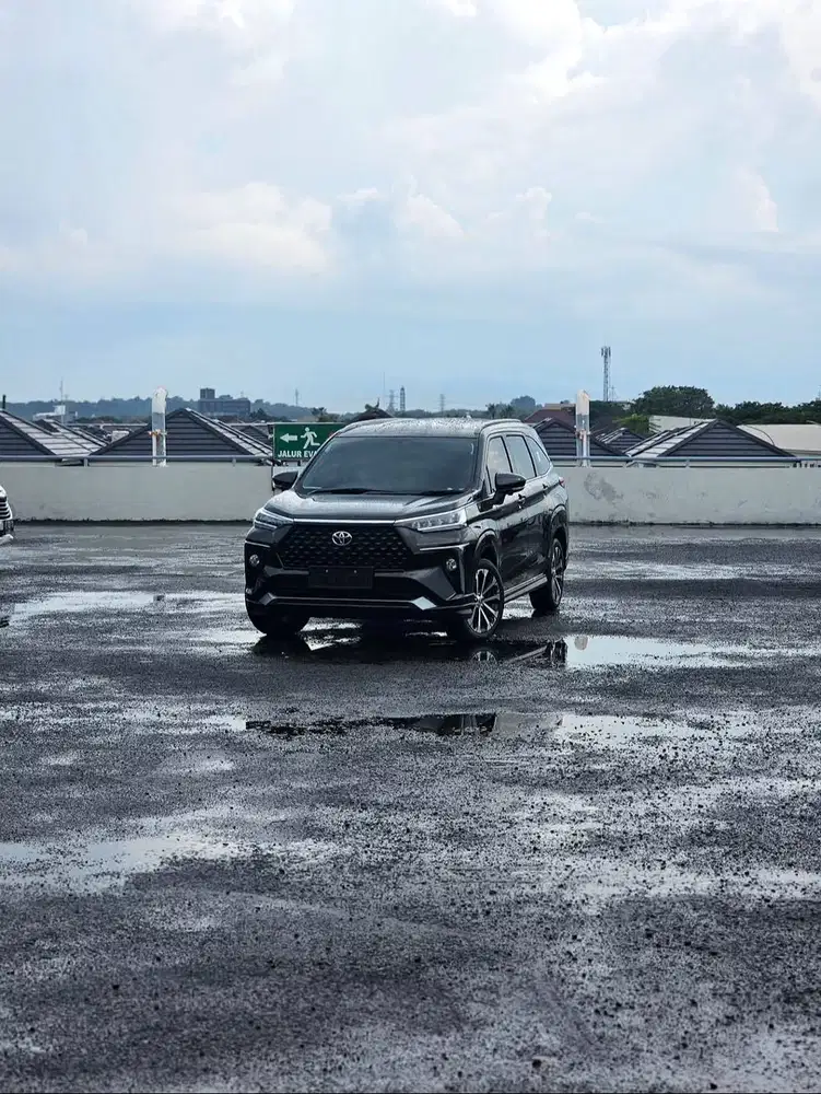 toyota Veloz V Hybrid 2026 terbaru