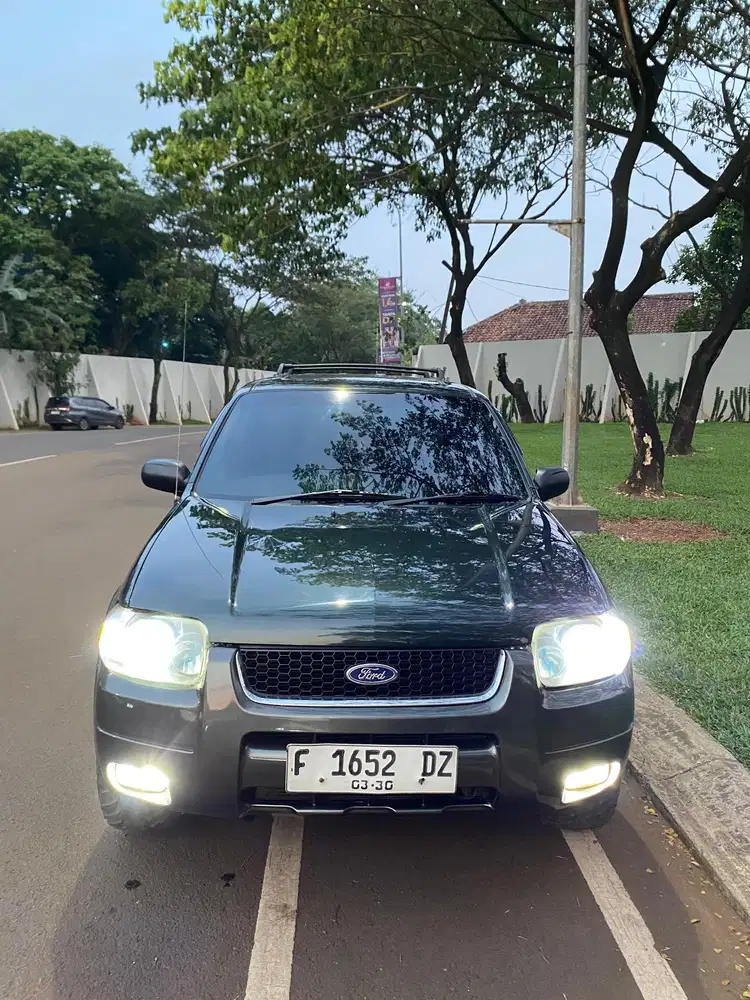 Ford Escape 2003 3000cc V6 4x4 Sunroof Overlanding