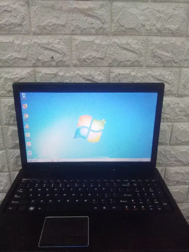 jual Lenovo G570 i3gen2 4gb/500gb