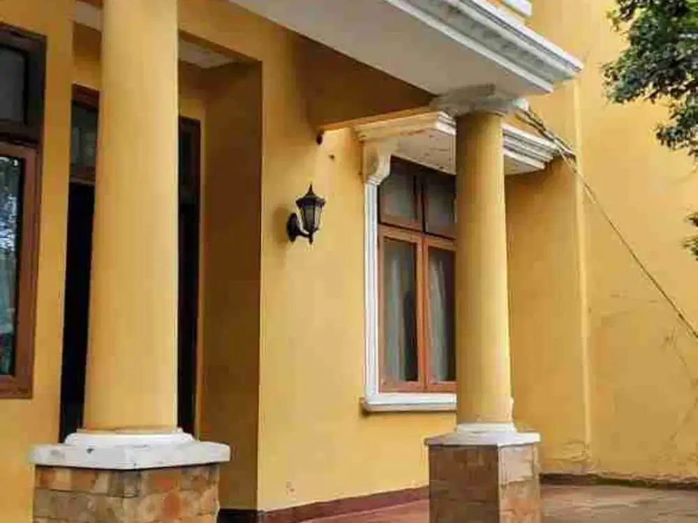 Dijual Cepat, Rumah pinggir jalan Raya, strategis, bisa untuk bisnis, di Taman Galaxy