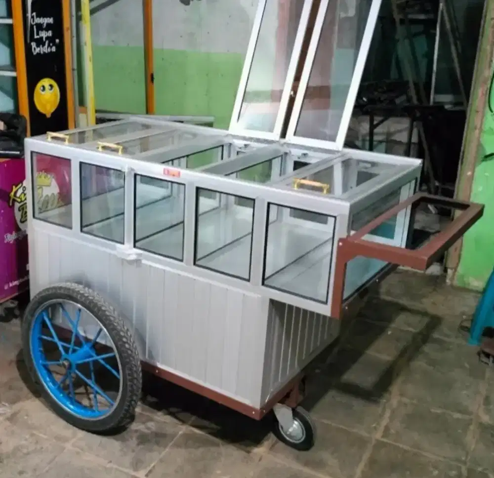 Lowongan penjaga buah potong