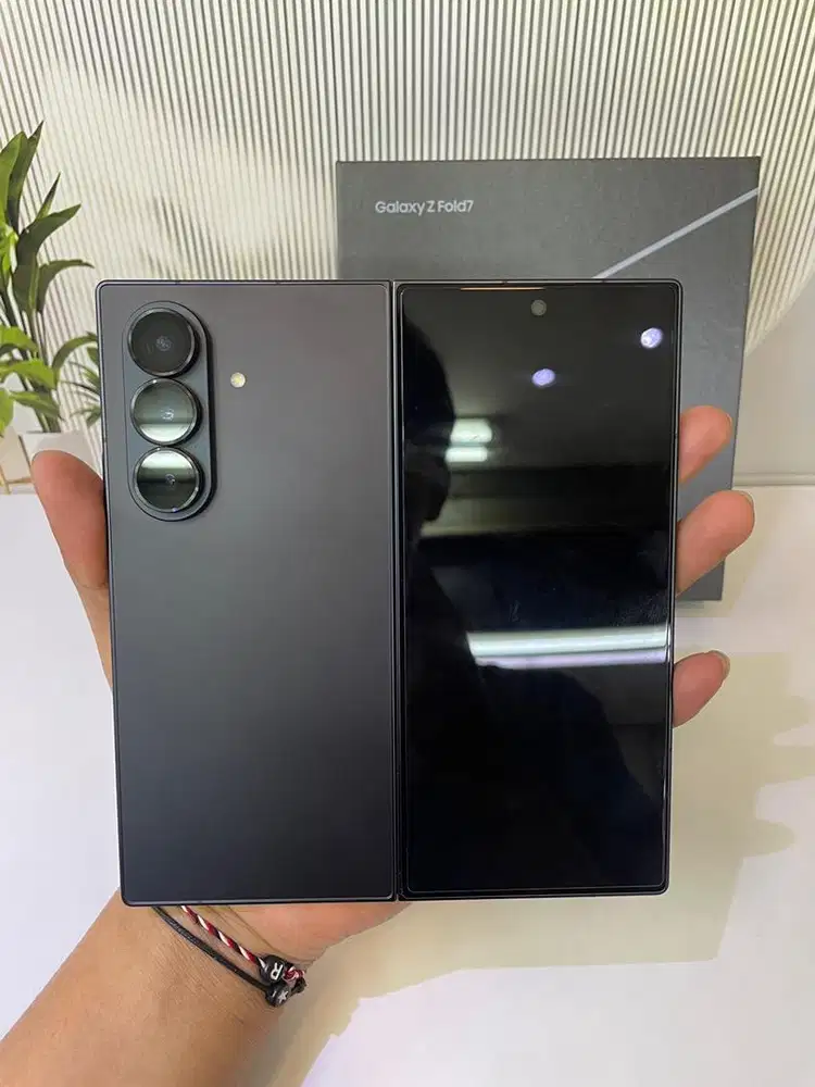 Samsung galaxy z fold 7 12/512 jetblack