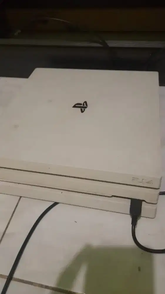 PS 4 1TB FULL GAME ACCESSORIS LENGKAP