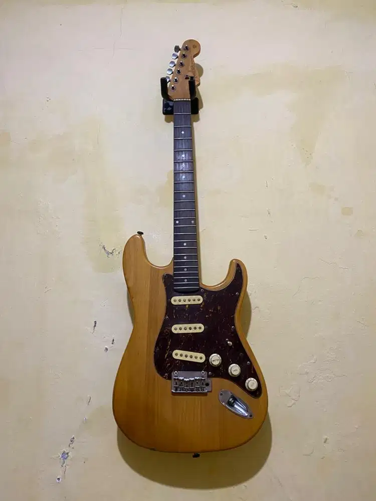 Jual gitar listrik bahan