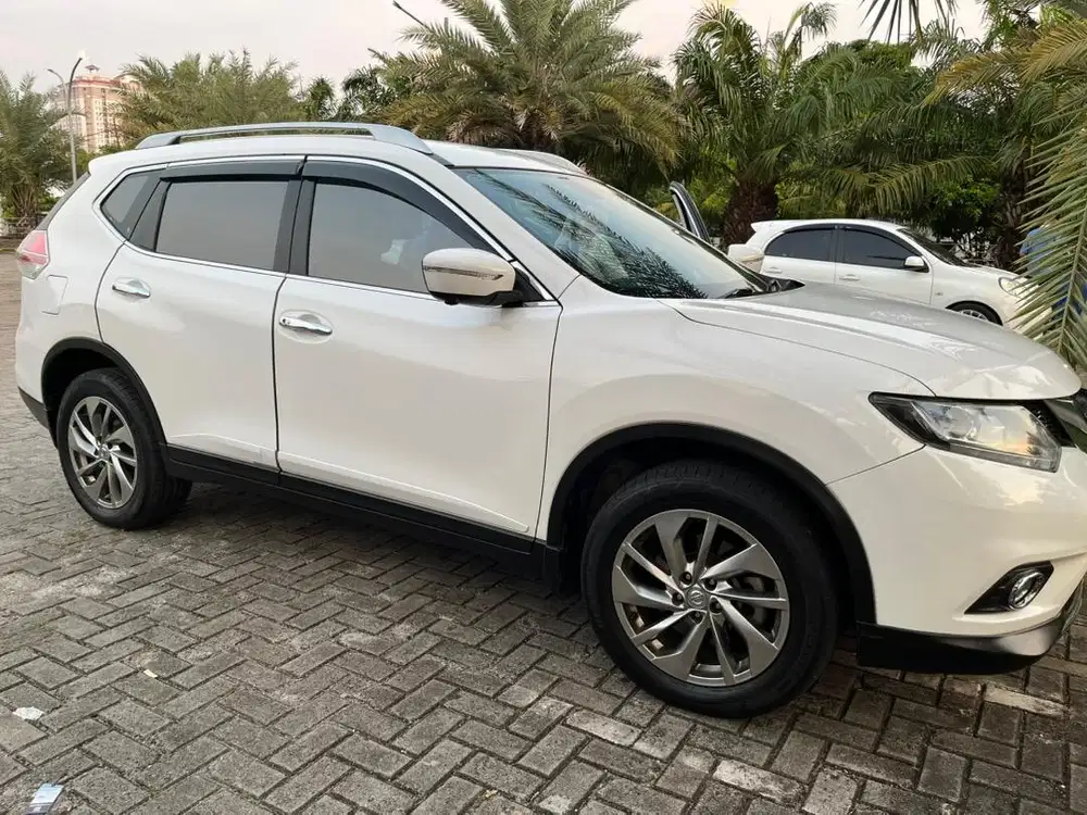 Nissan Xtrail T32 2.5 AT 2015
