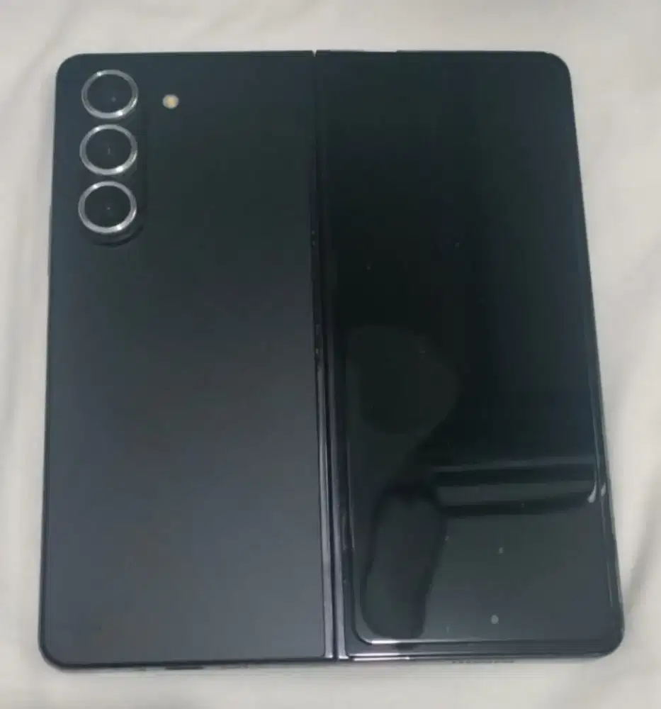 Samsung Zfold 5 12/512 MURAH