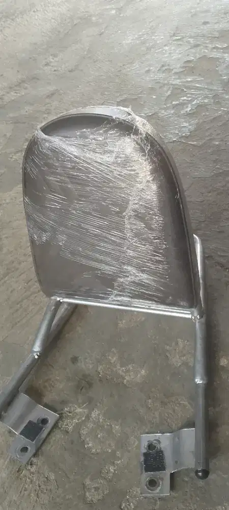 SANDARAN JOK MOTOR