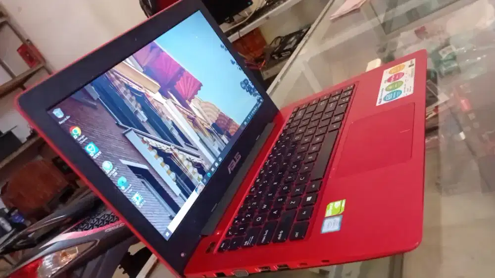 Laptop Asus Core i5 generasi 6, Dual VGA