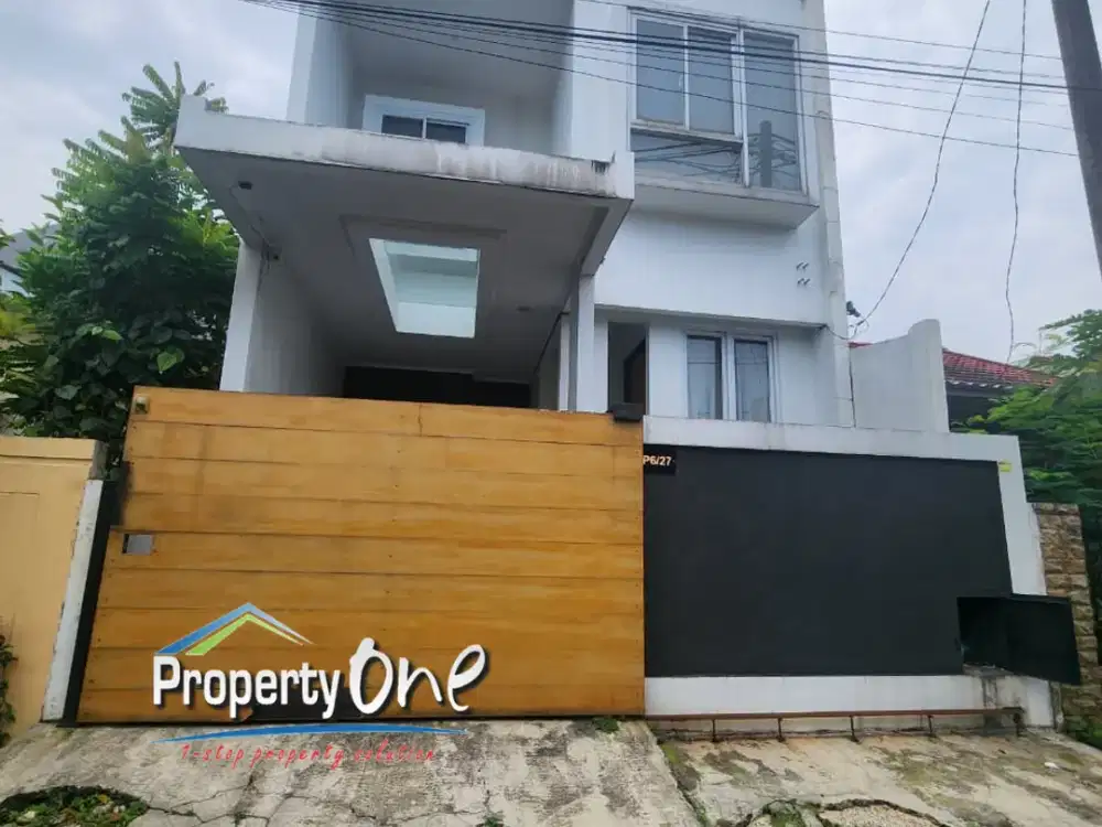 Jual Rumah 2 Lantai Siap Huni di Kencana Loka BSD Dekat Akses Tol dan Stasiun KRL Rawa Buntu
