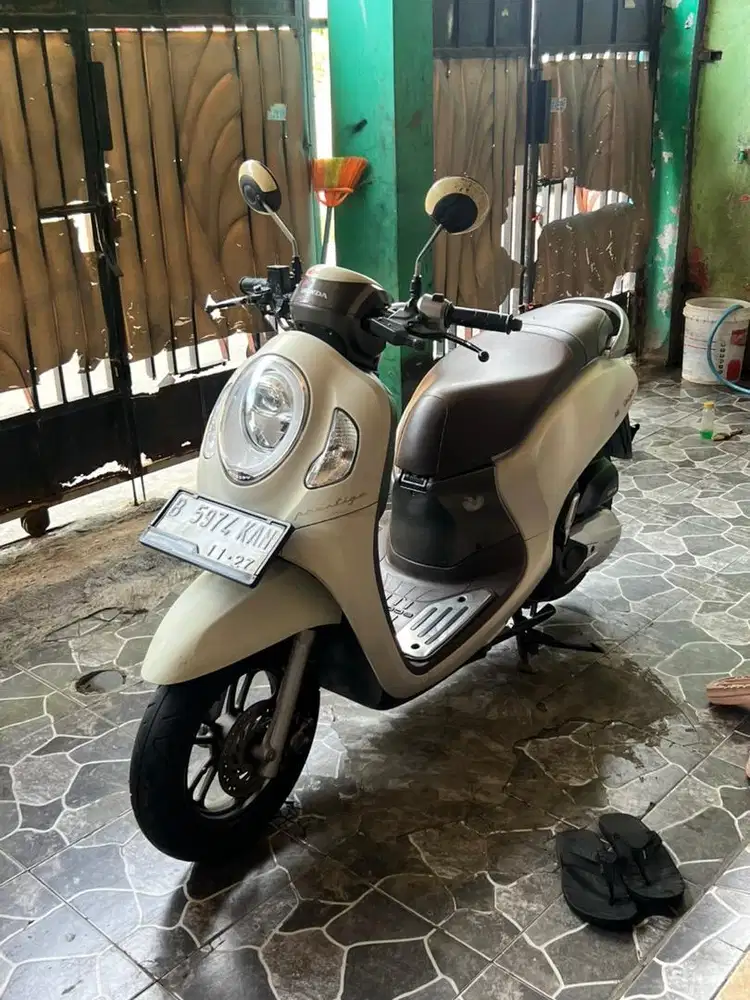 Scoopy prestige 2022 keeylees