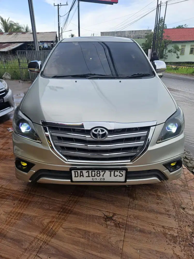 TOYOTA INNOVA G 2.0 2013 A/T