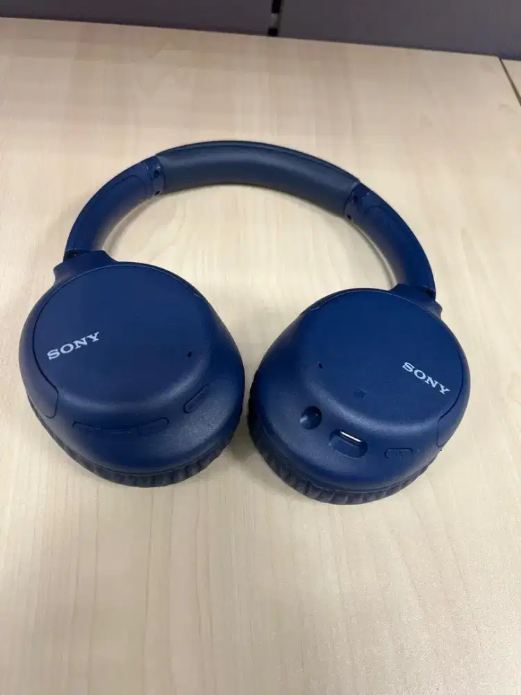 Sony WH-CH710N headphone noise cancelling second