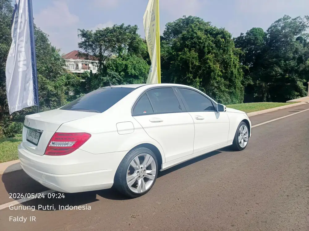 Mercedes-Benz C200 2013 Bensin