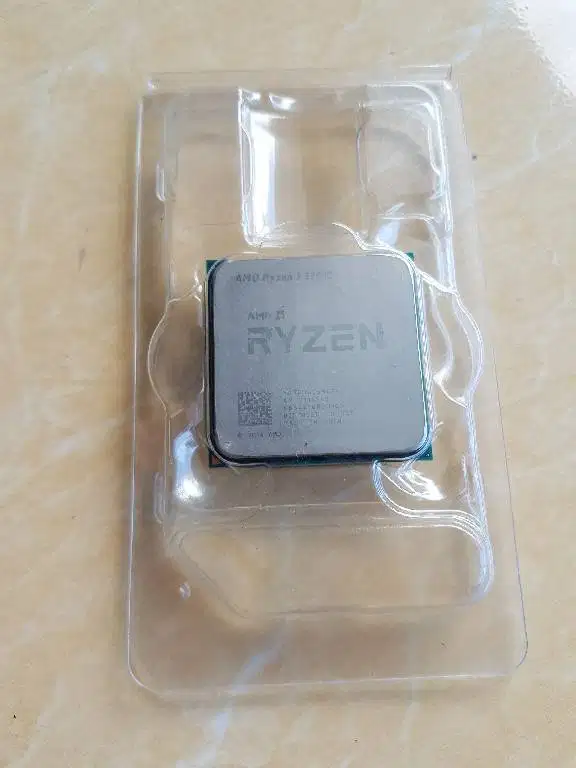 Processor AMD AM4 Ryzen 3 3200 4 core speed to 4,0Ghz Radeon Vega 8
