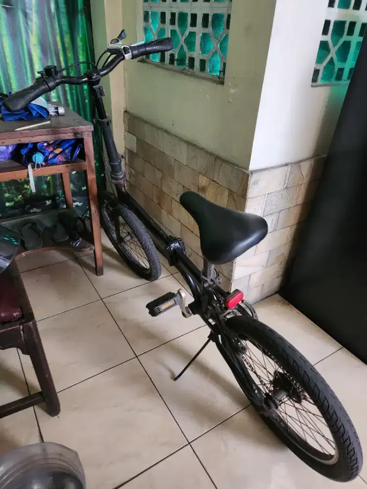 Sepeda lipet element