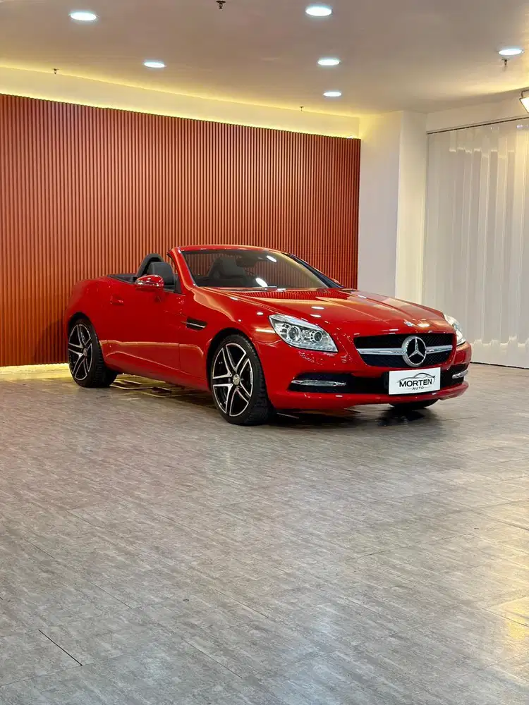 Mercedes Benz SLK200 AMGCGI 2013 odo 27 Ribuan
