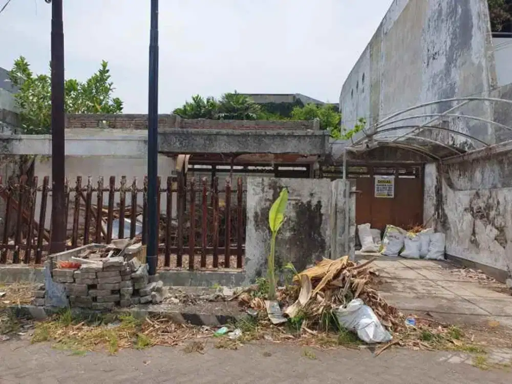 Rumah Hitung Tanah, Manyar Kartika, Row Jalan 3 Mobil