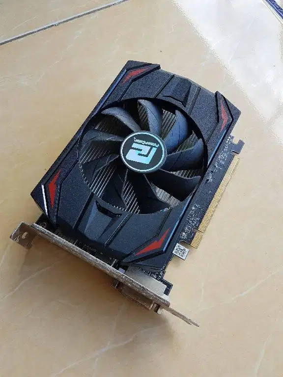 VGA AMD Radeon RX 550 4gb 128bit GDDR5 DX12 Powercolor