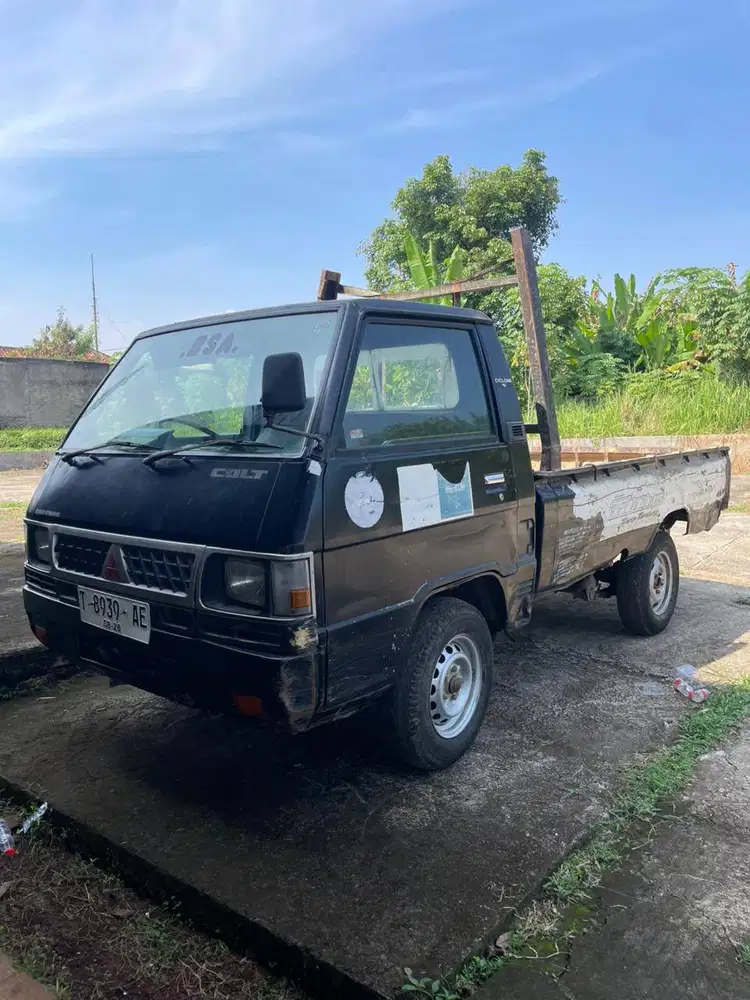 Mitsubishi L300 Pick Up Bak Terbuka