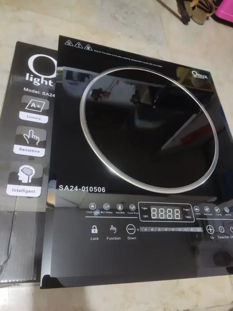 Kompor Listrik 350 Watt Onyx SA24-010506 Baru