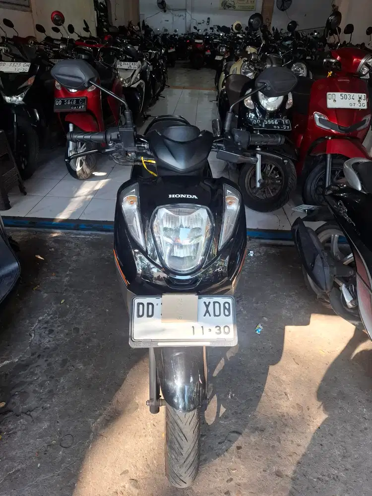 Honda Genio 2025 hitam